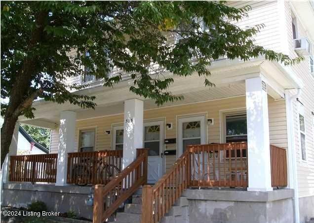 Primary Photo - 525 W Whitney Ave
