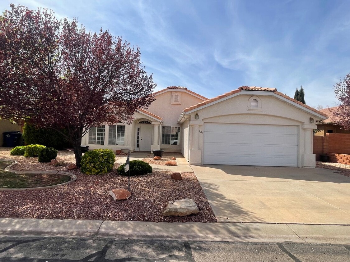 668 S 315 E, Ivins, UT 84738 House Rental in Ivins, UT