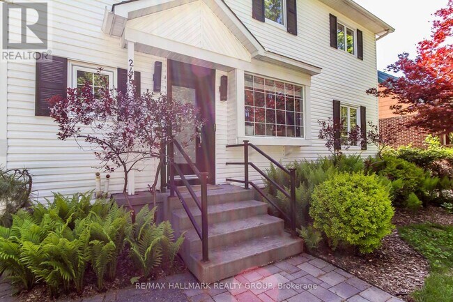 Building Photo - 244 Greensway Ave