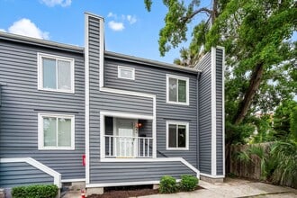 Building Photo - 22 Ogier St
