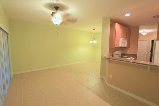 Building Photo - 9353 jasmine flower Ln