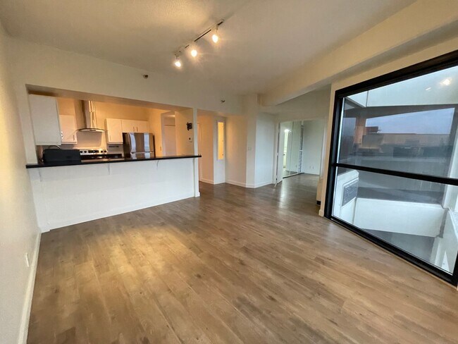 Foto del edificio - One Bedroom One Bath Condo in Emeryville P...