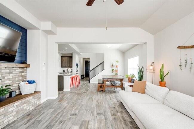 Foto del edificio - 709 Tinton Falls Ln