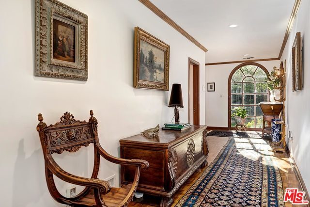 Foto del edificio - 1234 Hillgrove Pl