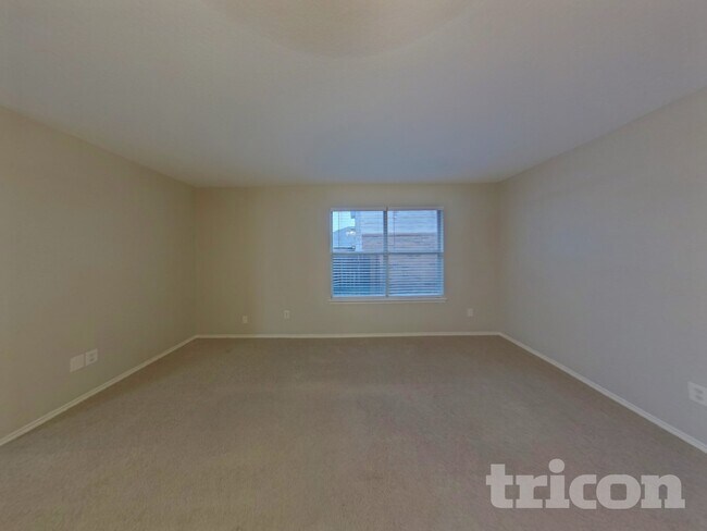 Foto del edificio - 8504 Hawkview Dr