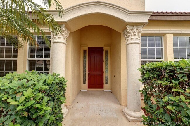 Foto del edificio - 833 SW Vineland Ct