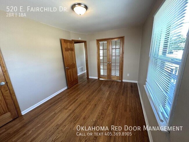 Foto del edificio - 520 E Fairchild Dr