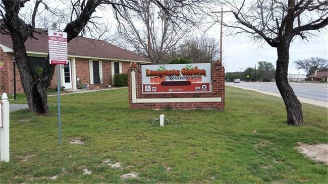 Building Photo - 1311 Central Texas Expy