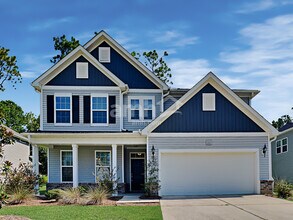 Building Photo - 111 Doral Blue Dr