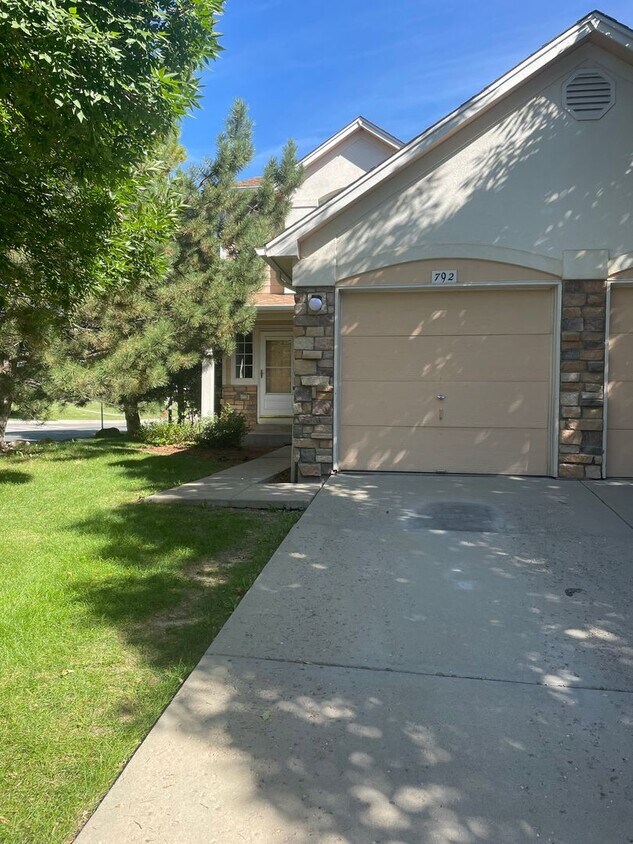 792 Gateway Cir, Lafayette, CO 80026 Townhome Rentals in Lafayette CO