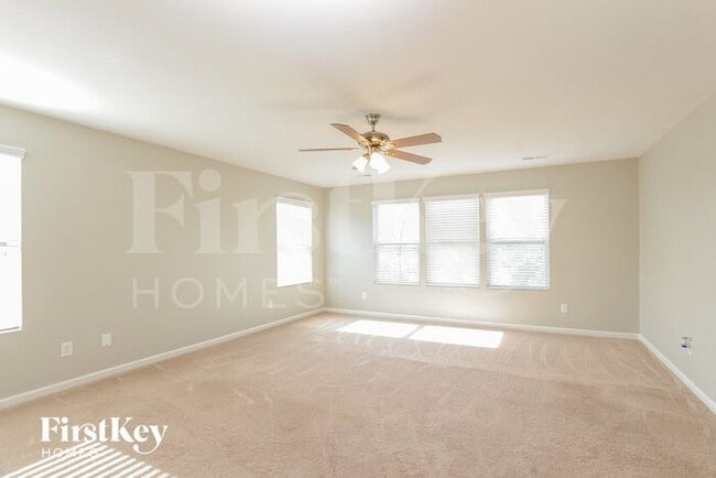 Foto del edificio - 3643 Creekside Dr