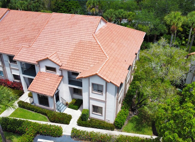 Foto del edificio - 1103 Duncan Cir