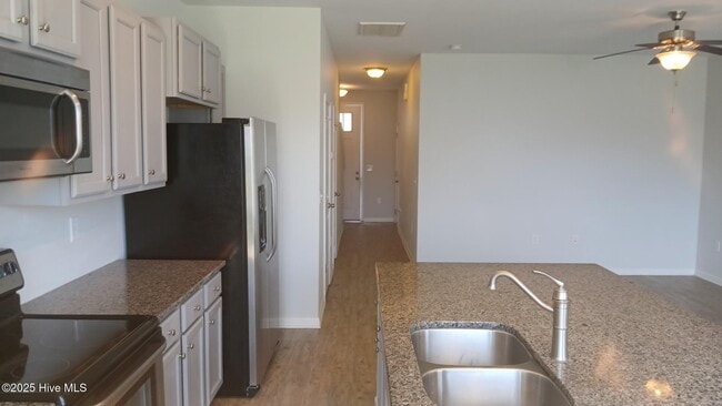 Foto del edificio - 7308 Chipley Dr