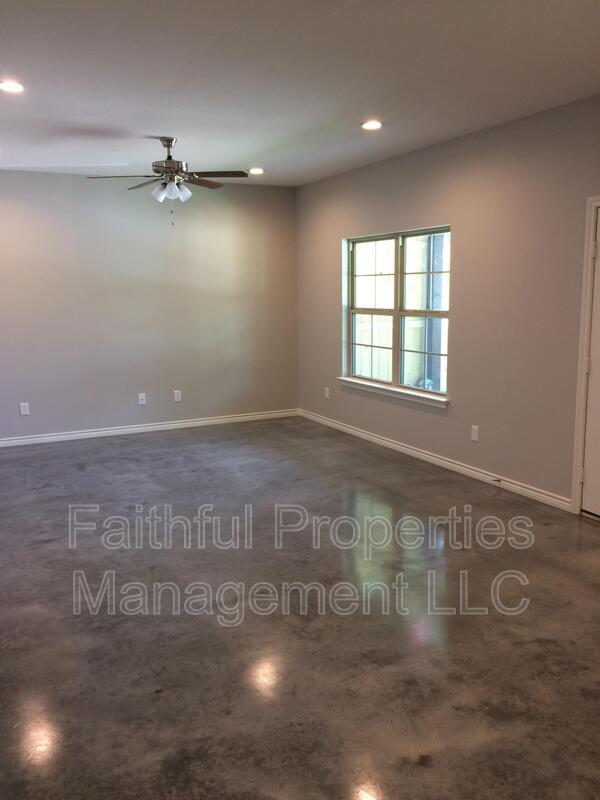 Foto del edificio - 14203 County Rd 452