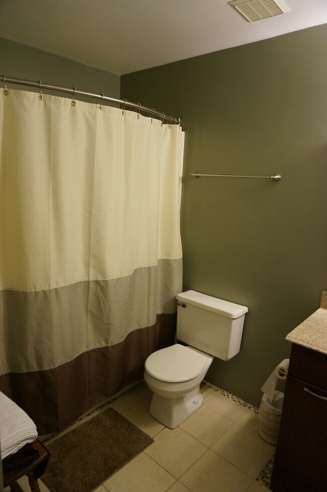 Foto del edificio - 200 Wheatsheaf Ln