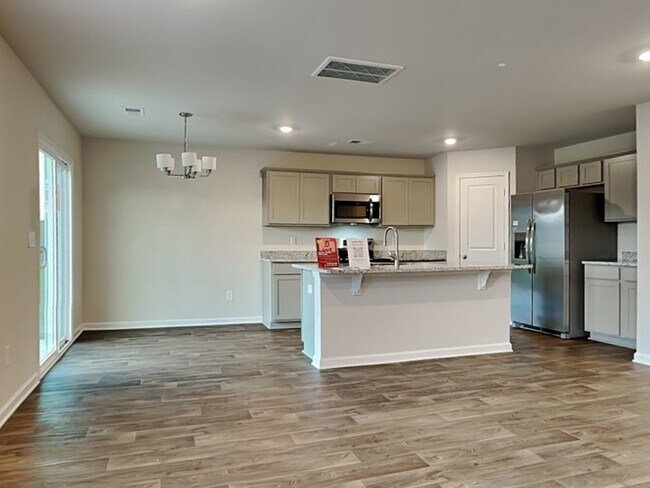 Foto del edificio - Coming Soon, Burnside Farms!