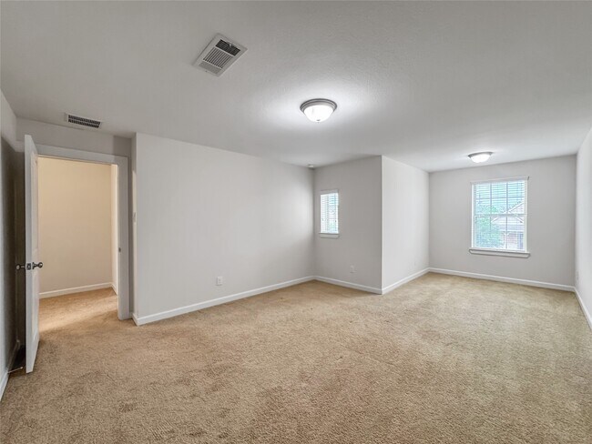 Foto del edificio - 2514 Deerwood Heights Ln