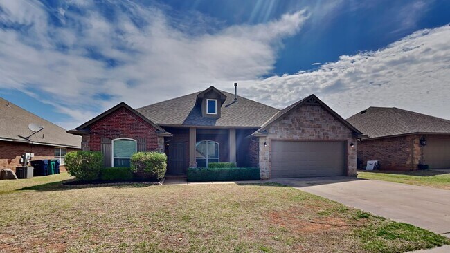 Foto del edificio - Luxury 4 Bedroom 2 Bathroom Home in Deer C...