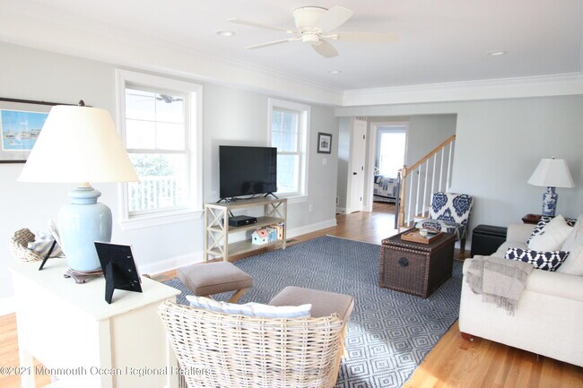 Foto del edificio - 518 Grassmere Avenue