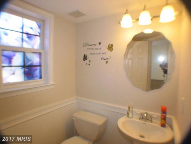 Building Photo - 3437 Highgrove Dr