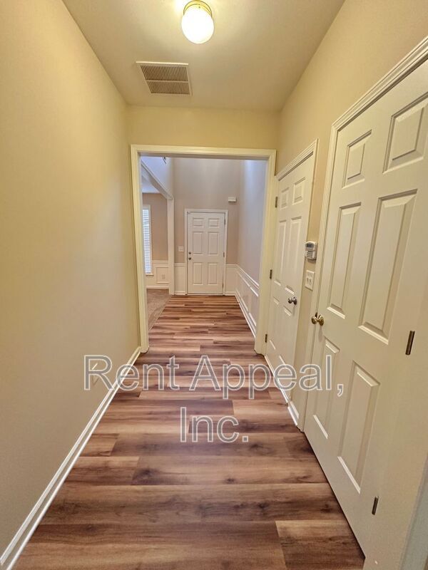 Foto del edificio - 5895 Bennett Pkwy