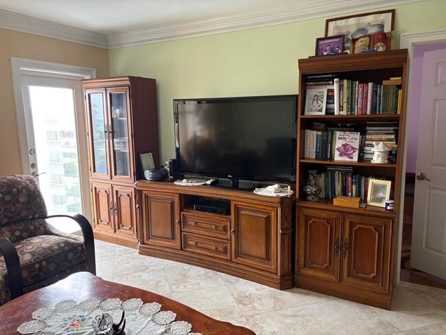 Foto del edificio - 3450 S Ocean Blvd