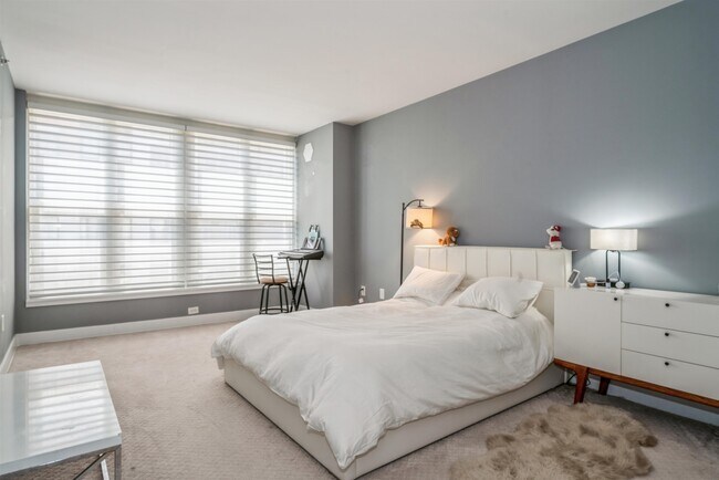 Foto del edificio - 1125 Maxwell Ln