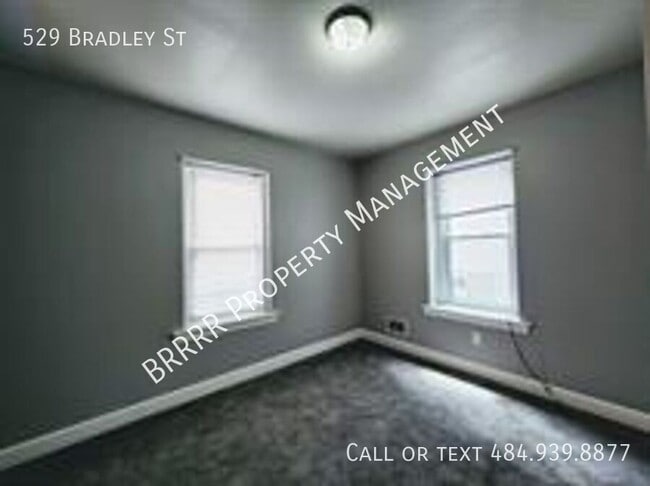 Foto del edificio - 529 Bradley St