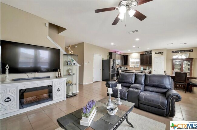 Building Photo - 9207 Bowfield Dr