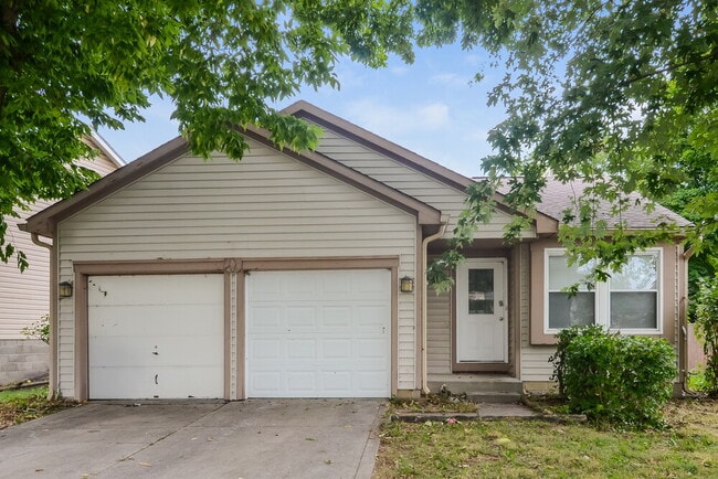Building Photo - 5722 Pilgrim Dr