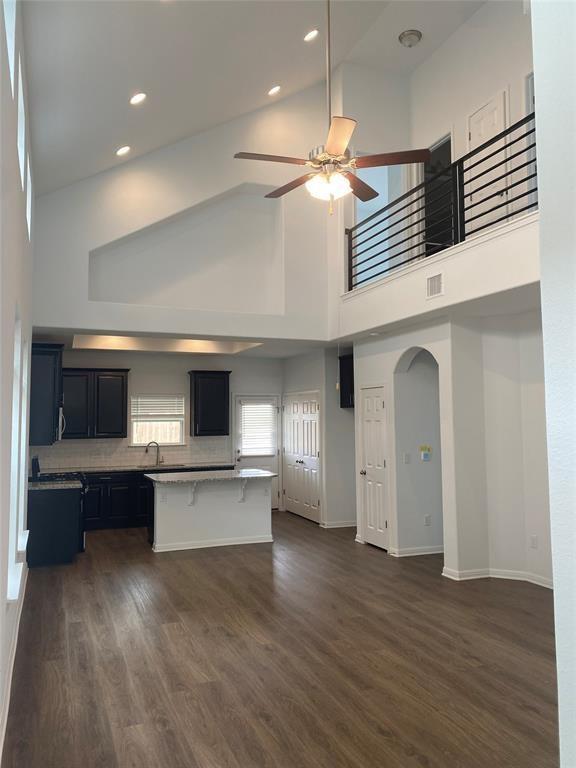 Building Photo - 11105 El Capitan Dr