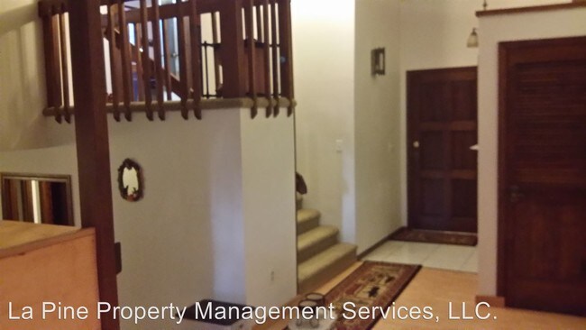 Foto del edificio - 52465 River Pine Rd