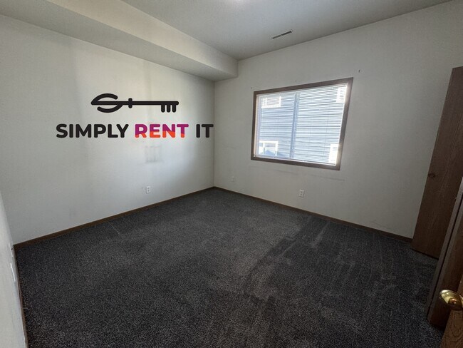 Foto del edificio - 3 Bedroom 2 Bathroom with Internet!