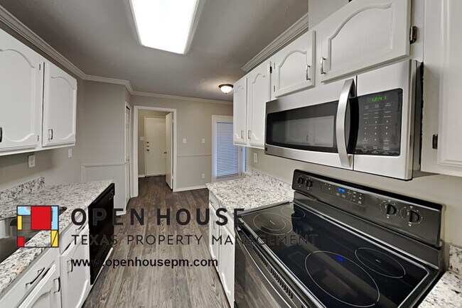 Foto del edificio - 2121 Rose Hill Rd Carrollton