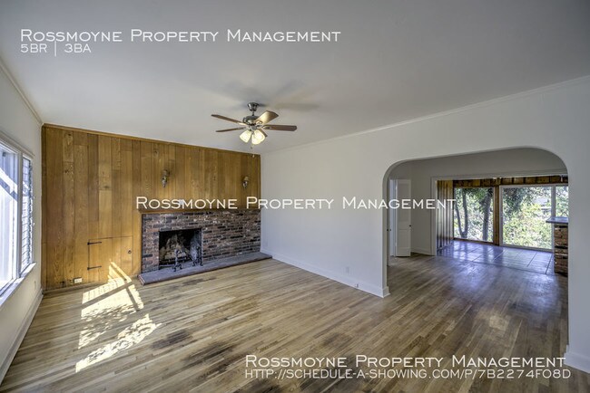 Building Photo - 5318 Dahlia Dr