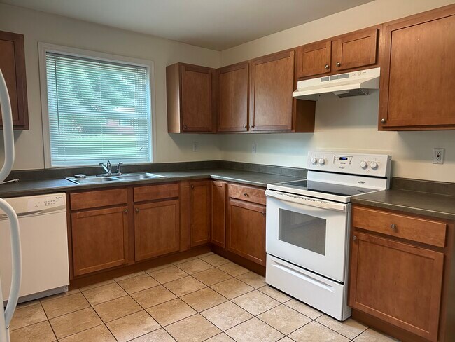 Foto del edificio - 175 Kendall Ave