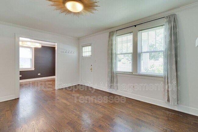 Building Photo - 2406 Inga St
