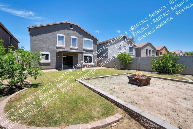 Building Photo - Great 4 bedroom home located in Pecan Cree...