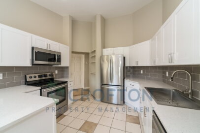 Foto del edificio - Move-In Ready 3BR/2BA with Brand-New Kitchen, Fireplace & Fenced Yard!