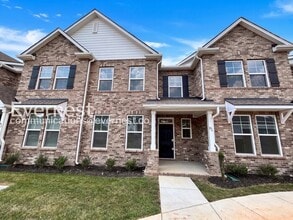 Building Photo - 2900 Suzanne Landon Dr