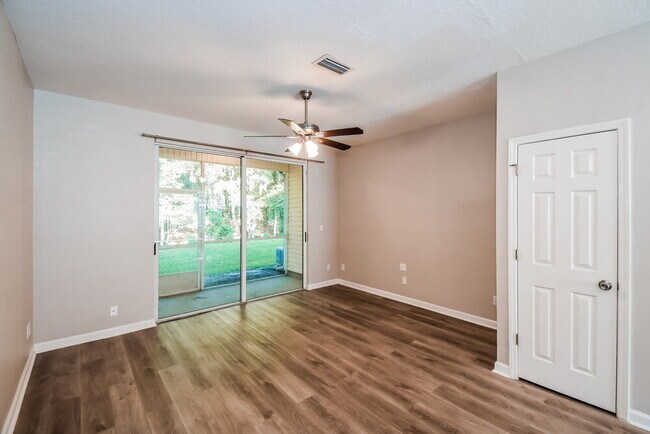 Building Photo - 3587 Lone Tree Ln