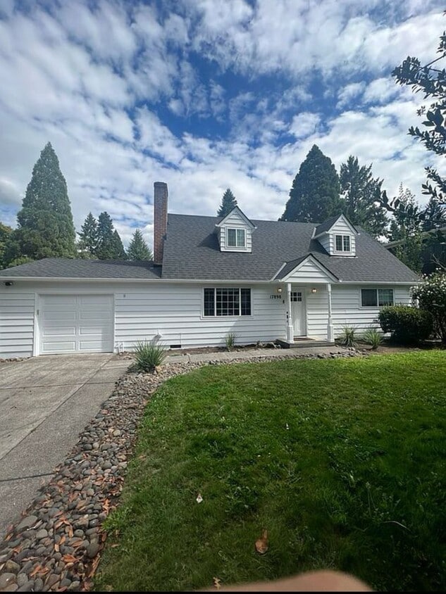 Primary Photo - Beautiful Home w/Upgrades Throughout in La...