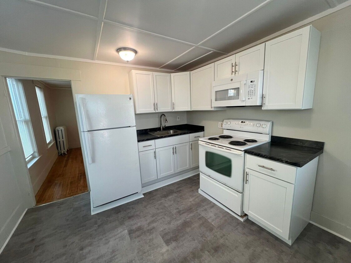 Foto principal - 86-88 N State St