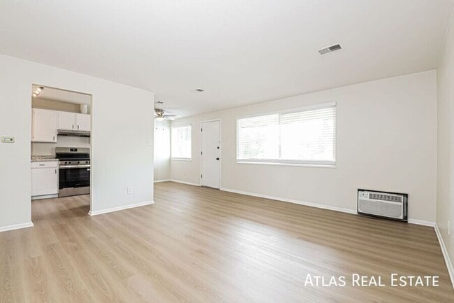 Building Photo - 9411 W 65th Ave