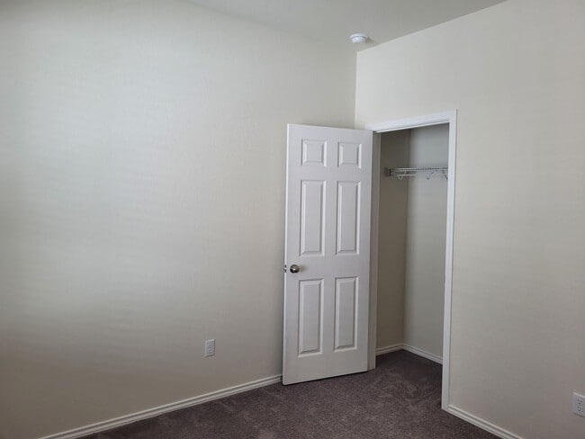 Building Photo - 3BD 2BA Overlook at Creekside Subdivision