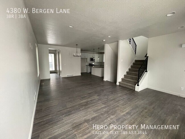 Building Photo - 4380 Bergen Ln