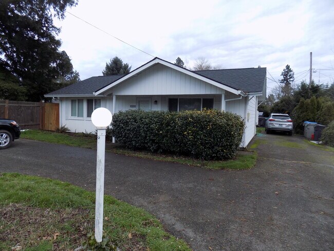 Foto del edificio - 12020 SW Lincoln Ave