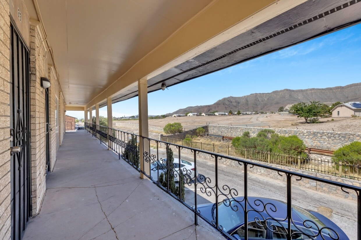 Foto principal - 3300 Hayes Ave