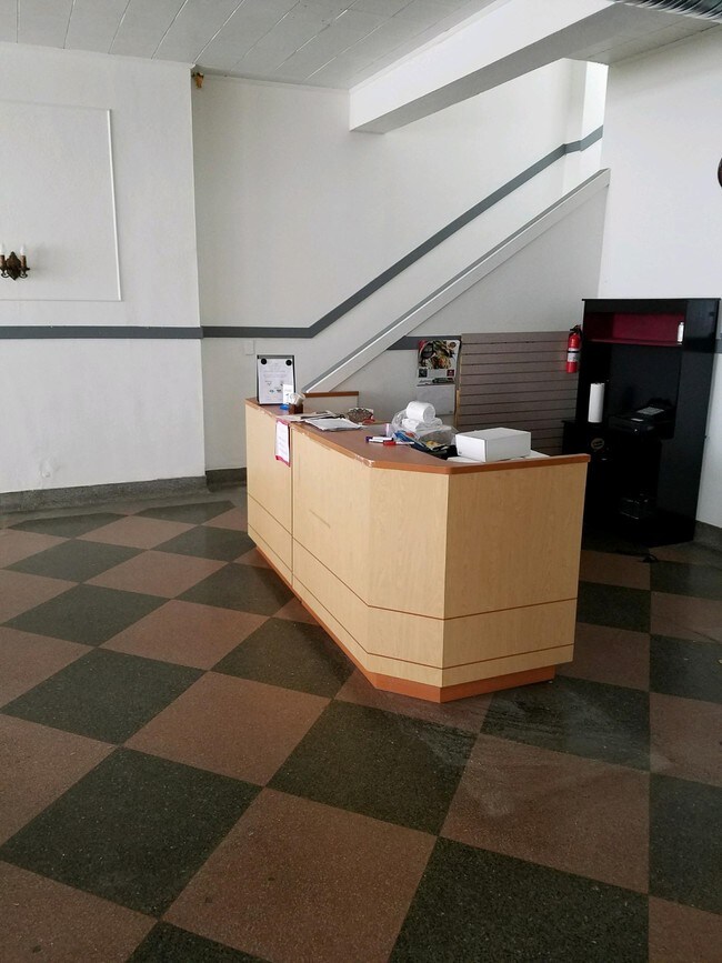 Foto del edificio - 612 W Gallatin St