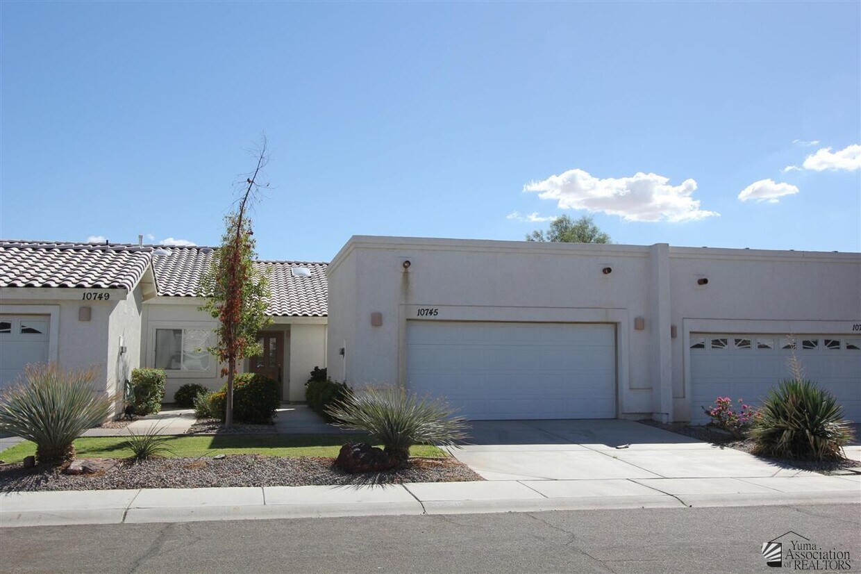 10745 E 34th St, Yuma, AZ 85365 Condo for Rent in Yuma, AZ